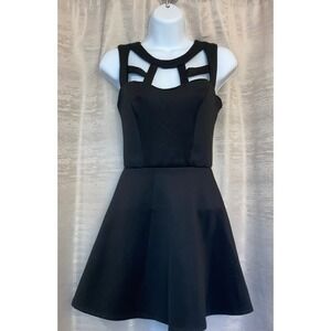 Rue21 Black Mini Dress Skater Cutout Neck Sleeveless Party Women's Size M‎